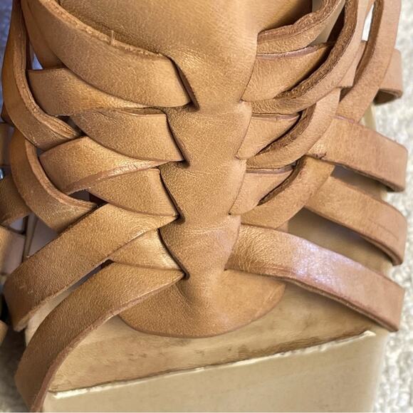 Diane Von Furstenberg Tan Clear Taite Acrylic Lucite Heels Sandals Shoes Size 10 - Picture 10 of 11